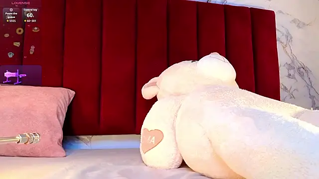 PrincePoppy online show from February 11, 9:31 pm