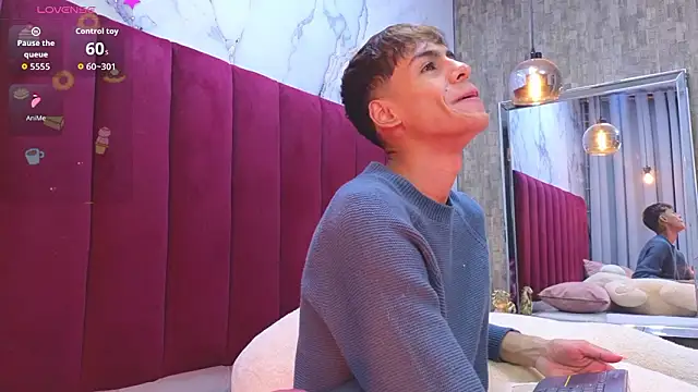 PrincePoppy online show from March 21, 1:10 am