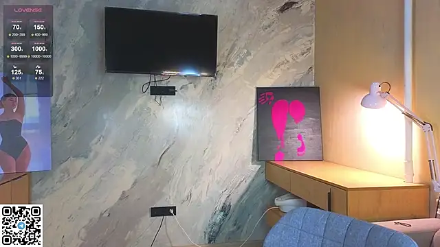 miss bubbles  online show from October 30, 12:45 am