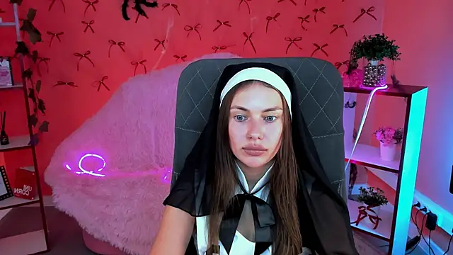 Snapshot of SeaJorji chatting on October 31, 9:43 am SeaJorji online show from October 31, 9:43 am