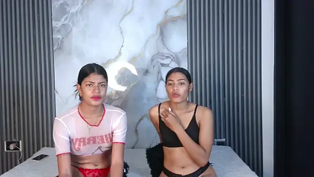 TifanyandLisa online show from November 28, 8:55 pm