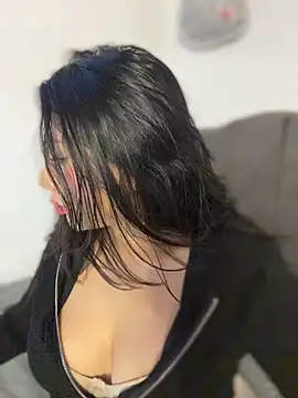 snow doll online show from June 15, 10:01 pm