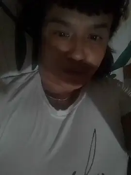 Snapshot of Moro_25 chatting on February 19, 12:39 am Moro 25 online show from February 19, 12:39 am