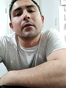 Bradd 32 online show from October 1, 3:56 am