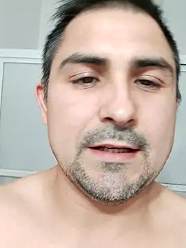 Bradd 32 online show from October 2, 12:50 am