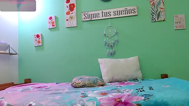 Snapshot of gatitasexygatitasexy chatting on October 9, 7:01 pm gatitasexygatitasexy online show from October 9, 7:01 pm