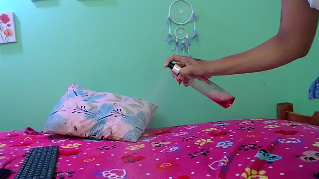 Snapshot of gatitasexygatitasexy chatting on October 20, 7:03 pm gatitasexygatitasexy online show from October 20, 7:03 pm