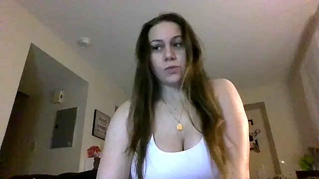 Snapshot of thedevinemama chatting on March 5, 12:28 am thedevinemama online show from March 5, 12:28 am