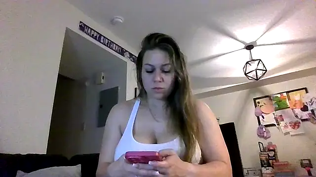 Snapshot of thedevinemama chatting on June 24, 1:26 am thedevinemama online show from June 24, 1:26 am