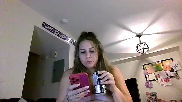Snapshot of thedevinemama chatting on July 12, 2:57 am thedevinemama online show from July 12, 2:57 am