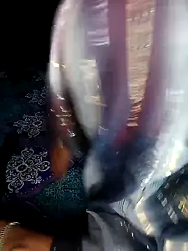 villagequeen1 online show from November 5, 8:03 am