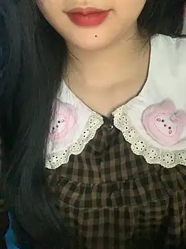 Linhtruong  online show from November 18, 4:28 am