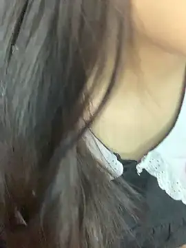 Linhtruong  online show from December 2, 4:40 am