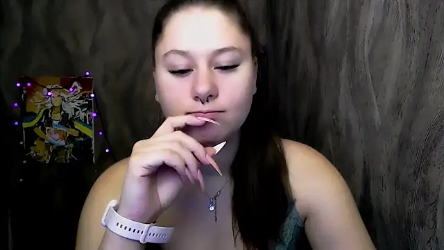 Linda S  online show from December 15, 1:15 pm