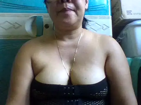 mommasexy29 online show from September 27, 4:39 am
