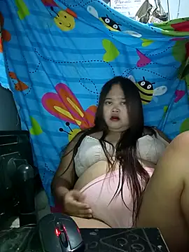 sweetbigtits19 online show from March 18, 1:47 pm