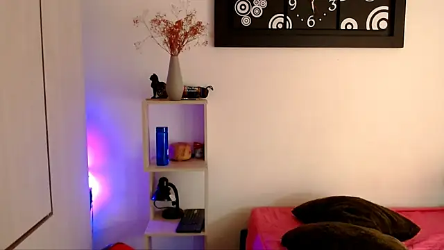 Camila-ventura online show from January 9, 10:00 pm