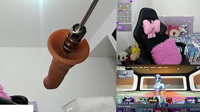 Snapshot of demi_chan chatting on November 6, 9:32 am demi chan online show from November 6, 9:32 am