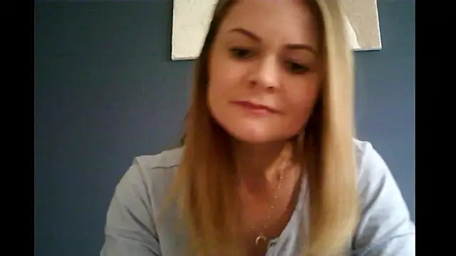 Snapshot of Ginger-bb chatting on March 25, 6:52 am Ginger-bb online show from March 25, 6:52 am