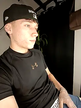 Logan sixxer online show from September 20, 10:44 pm