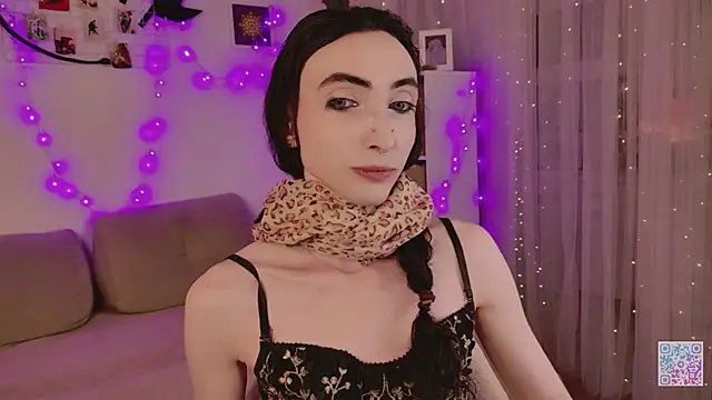 Queen of tease online show from May 10, 2:28 am