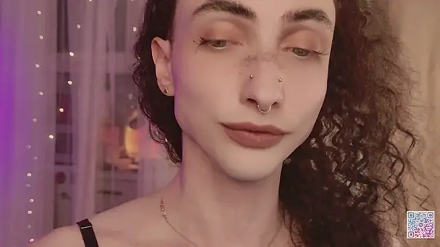 Queen of tease online show from June 20, 11:51 pm