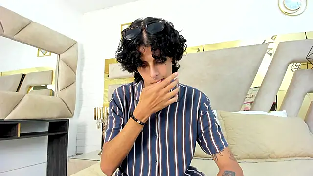 Ibratxandy online show from October 31, 1:34 pm