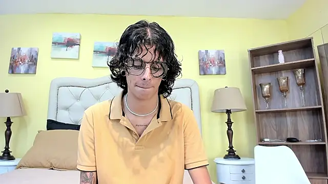 Ibratxandy online show from December 20, 7:10 pm