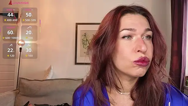 Snapshot of ReginaFoXXXy chatting on February 17, 9:50 am ReginaFoXXXy online show from February 17, 9:50 am