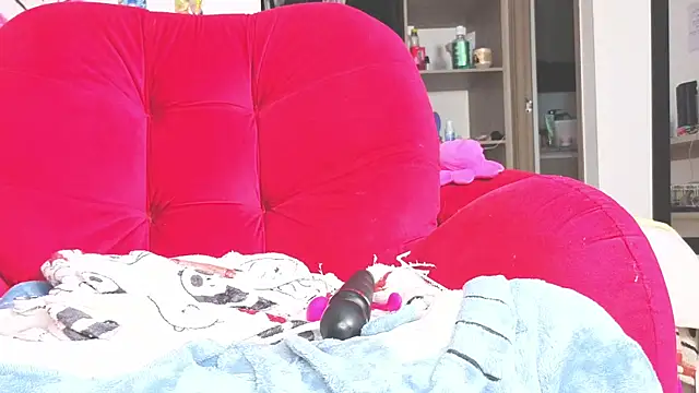 Snapshot of Sharon_Black chatting on June 23, 11:58 pm Sharon Black online show from June 23, 11:58 pm