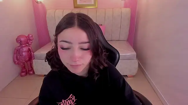 venuss09 s online show from January 13, 1:16 pm