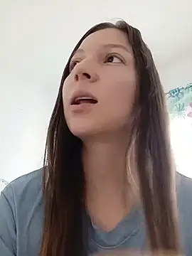 Arianna Moss online show from June 19, 2:32 pm