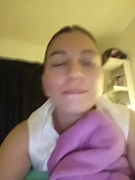 Arianna Moss online show from August 1, 4:45 am