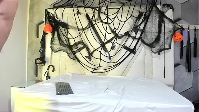 PeterBowel online show from October 15, 2:22 am