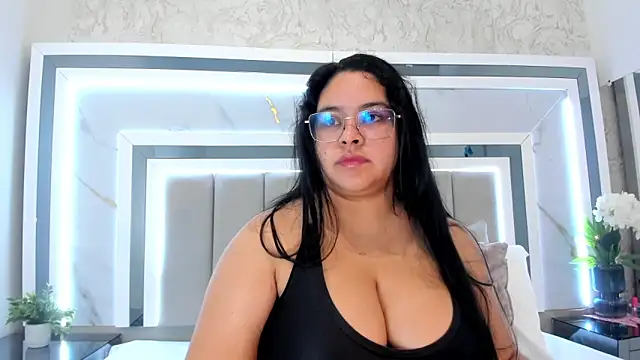 melodycharlotte online show from October 31, 12:06 pm