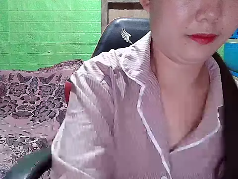 Snapshot of lucky_rona chatting on June 27, 1:17 pm lucky rona online show from June 27, 1:17 pm