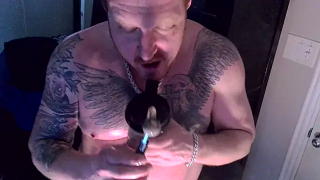 Snapshot of CloudyKingG chatting on March 22, 10:24 pm CloudyKingG online show from March 22, 10:24 pm