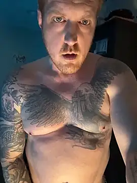 Snapshot of CloudyKingG chatting on May 19, 3:35 am CloudyKingG online show from May 19, 3:35 am