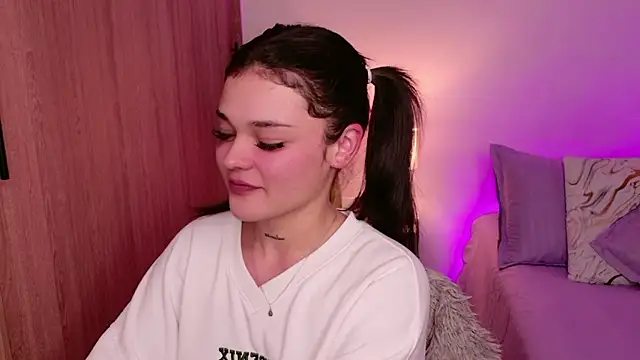 DulceDuarte online show from January 11, 4:50 am