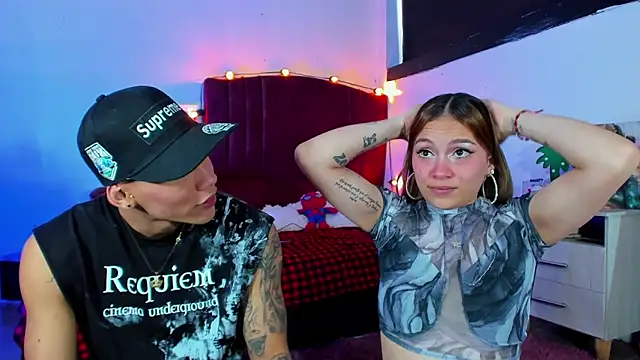 ChiliciousCouple online show from September 15, 8:09 pm