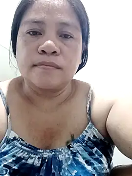 Snapshot of pinay_labb chatting on May 29, 4:16 pm pinay labb online show from May 29, 4:16 pm