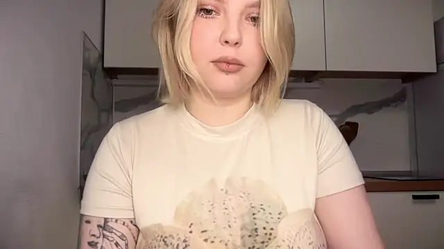 Snapshot of OpheliaRitz chatting on December 14, 6:12 pm OpheliaRitz online show from December 14, 6:12 pm