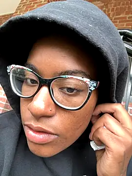 Tu GataLinda online show from September 24, 8:56 pm