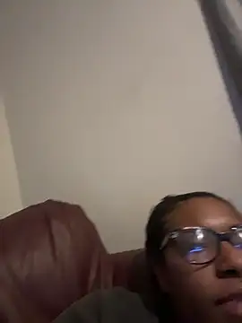 Tu GataLinda online show from November 23, 2:55 am