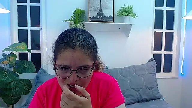 Snapshot of Linda_banks_ chatting on April 12, 1:54 am Linda banks online show from April 12, 1:54 am