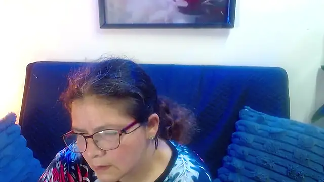 Snapshot of Linda_banks_ chatting on April 15, 11:49 pm Linda banks online show from April 15, 11:49 pm