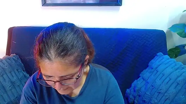 Snapshot of Linda_banks_ chatting on May 16, 2:19 am Linda banks online show from May 16, 2:19 am