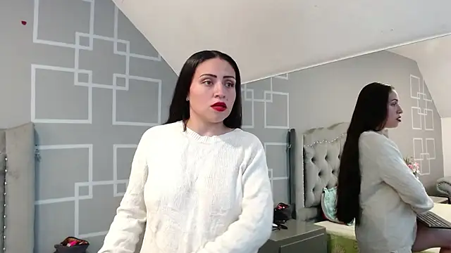 Snapshot of AliceBlackx chatting on October 28, 11:25 am AliceBlackx online show from October 28, 11:25 am