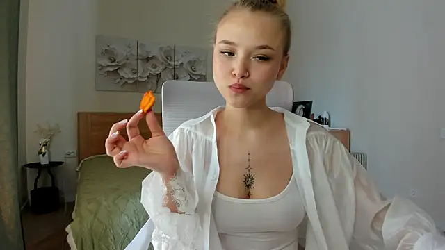 flooora 0 online show from June 7, 1:43 am