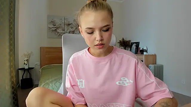 flooora 0 online show from June 8, 1:39 am